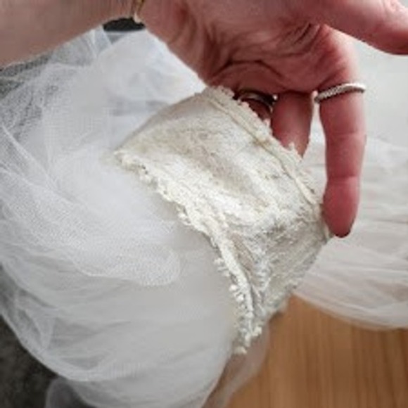 60s Headband Cathedral Wedding Veil 107in Long Lace with Blusher Heirloom bridal - Picture 14 of 16